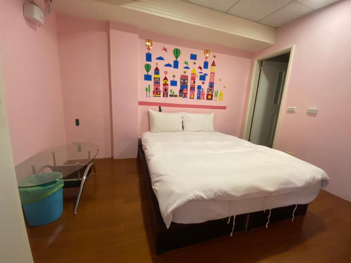 旅fun逢甲 Apartamento Taichung Exterior foto