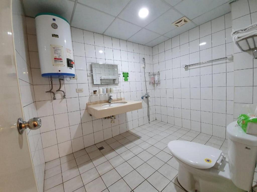 旅fun逢甲 Apartamento Taichung Exterior foto
